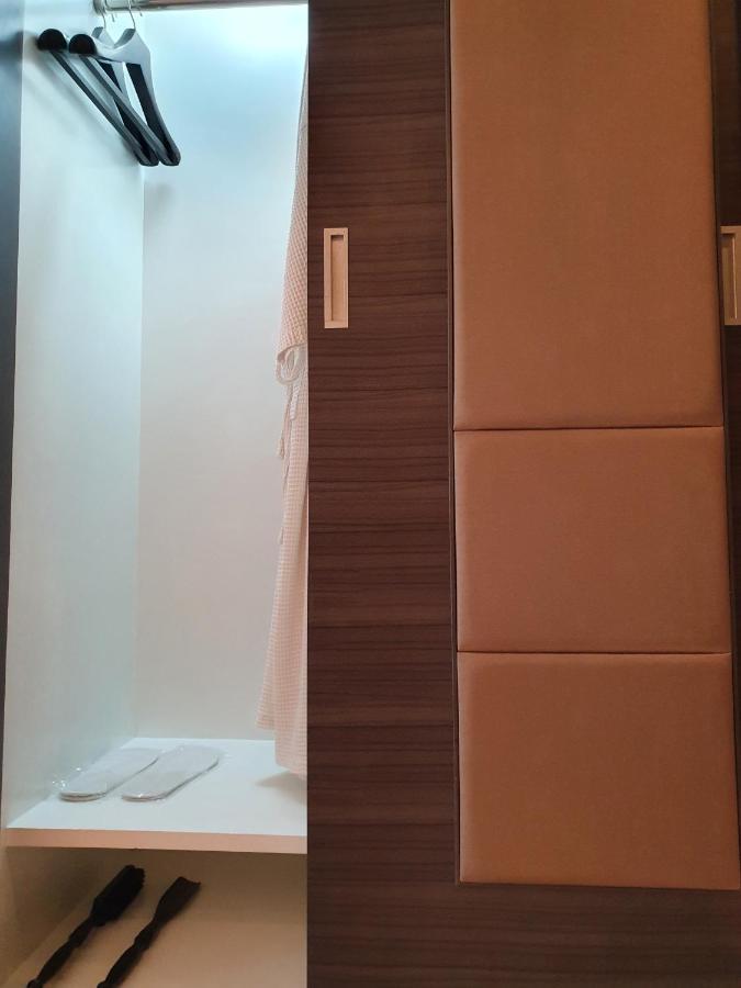 Amora NeoLuxe Suites Hotel Bangkok Extérieur photo