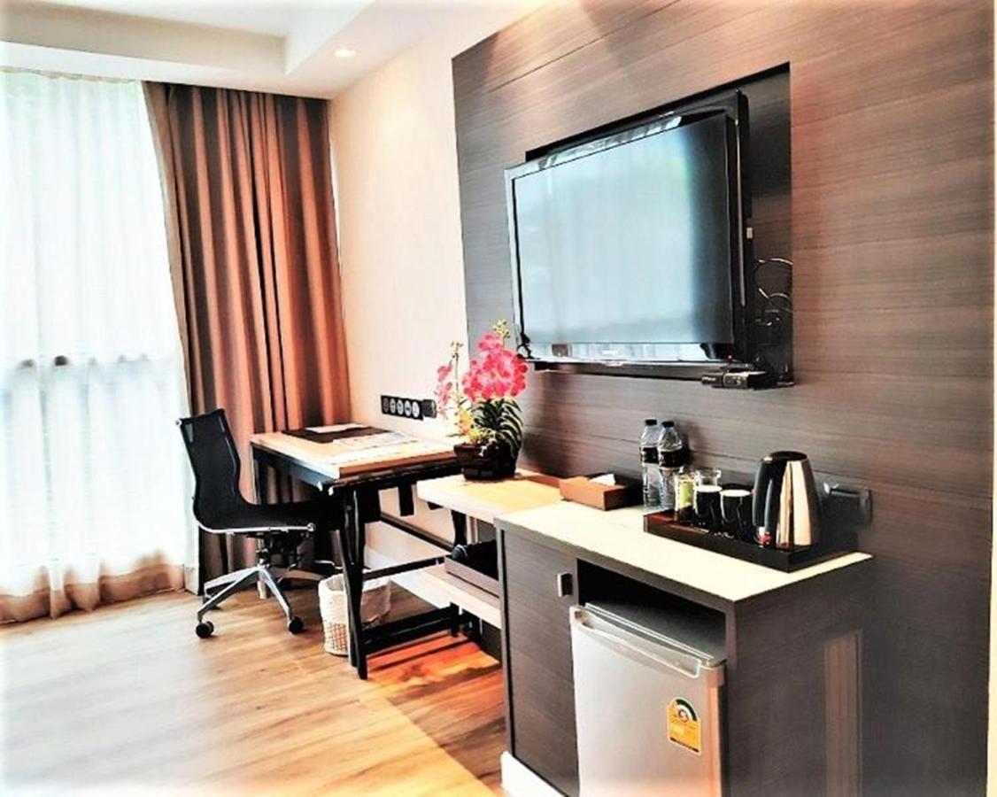 Amora NeoLuxe Suites Hotel Bangkok Extérieur photo