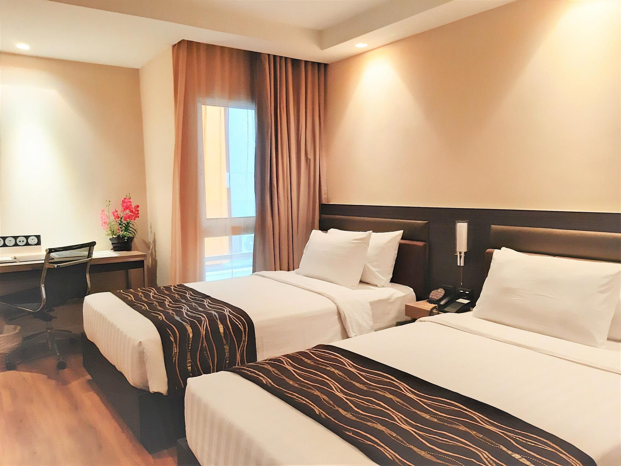 Amora NeoLuxe Suites Hotel Bangkok Extérieur photo