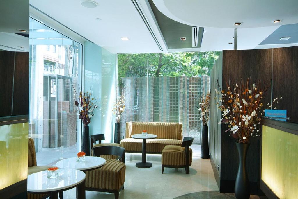 Amora NeoLuxe Suites Hotel Bangkok Extérieur photo