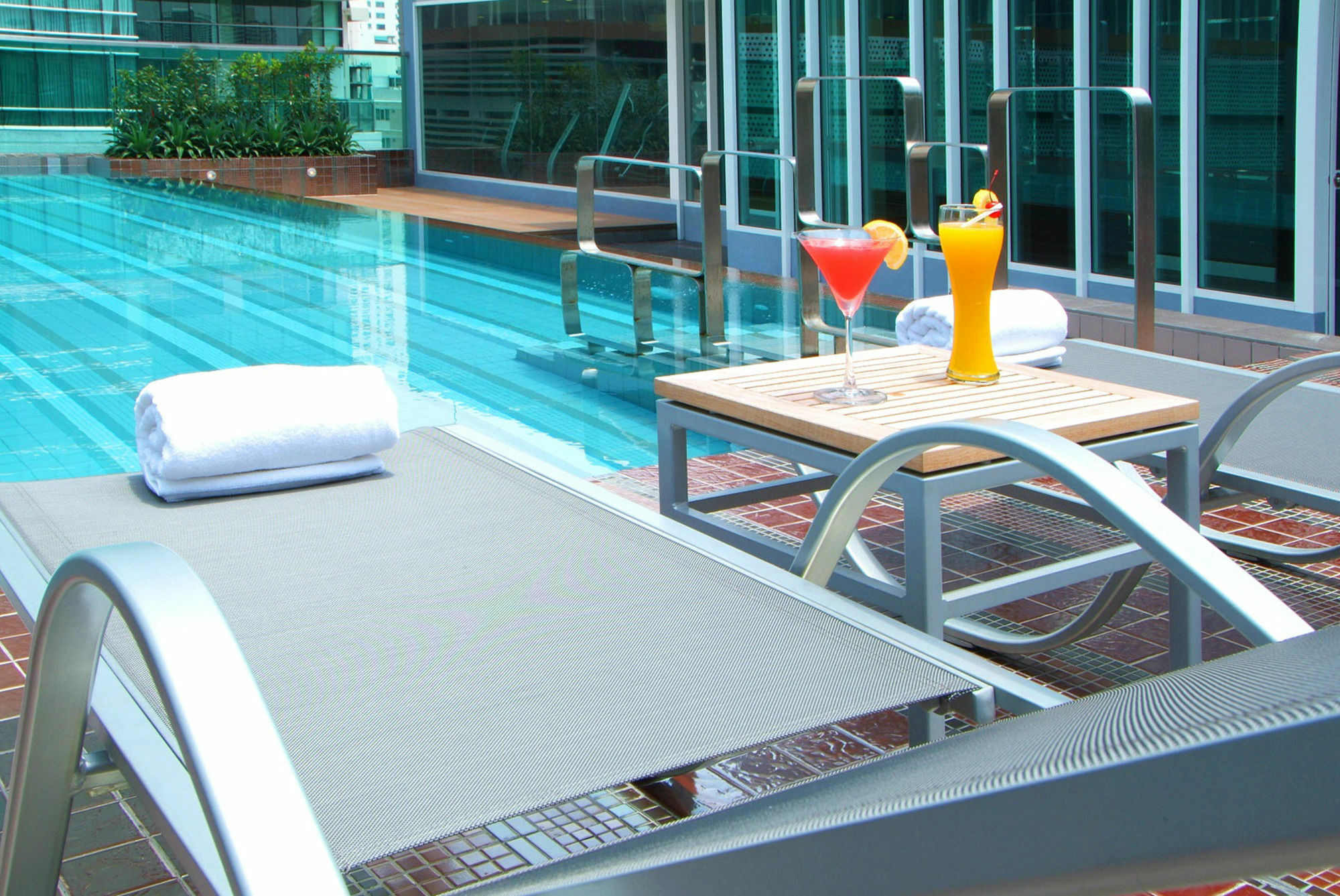 Amora NeoLuxe Suites Hotel Bangkok Extérieur photo