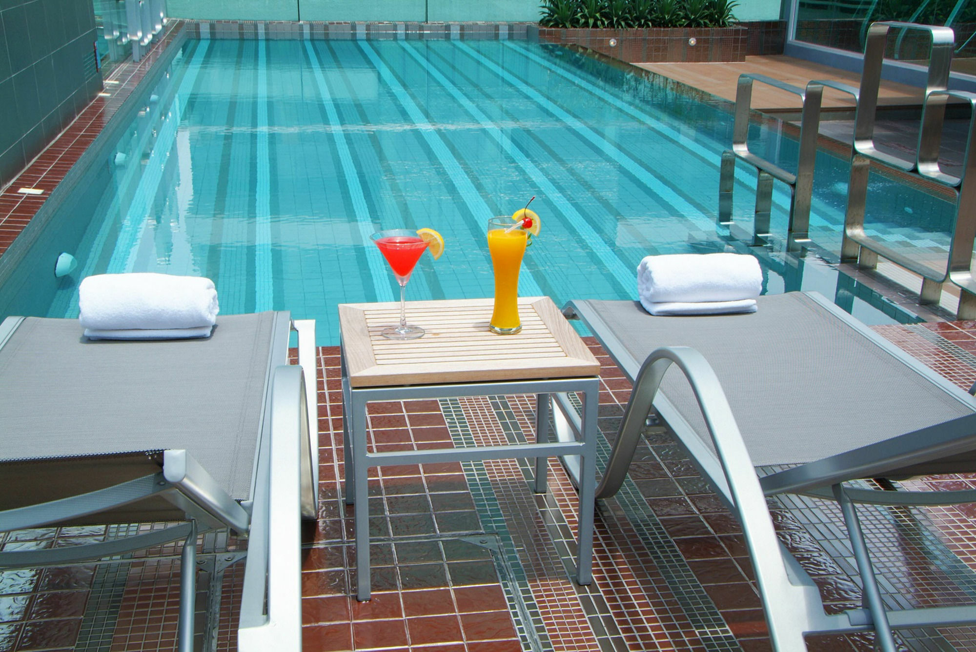 Amora NeoLuxe Suites Hotel Bangkok Extérieur photo