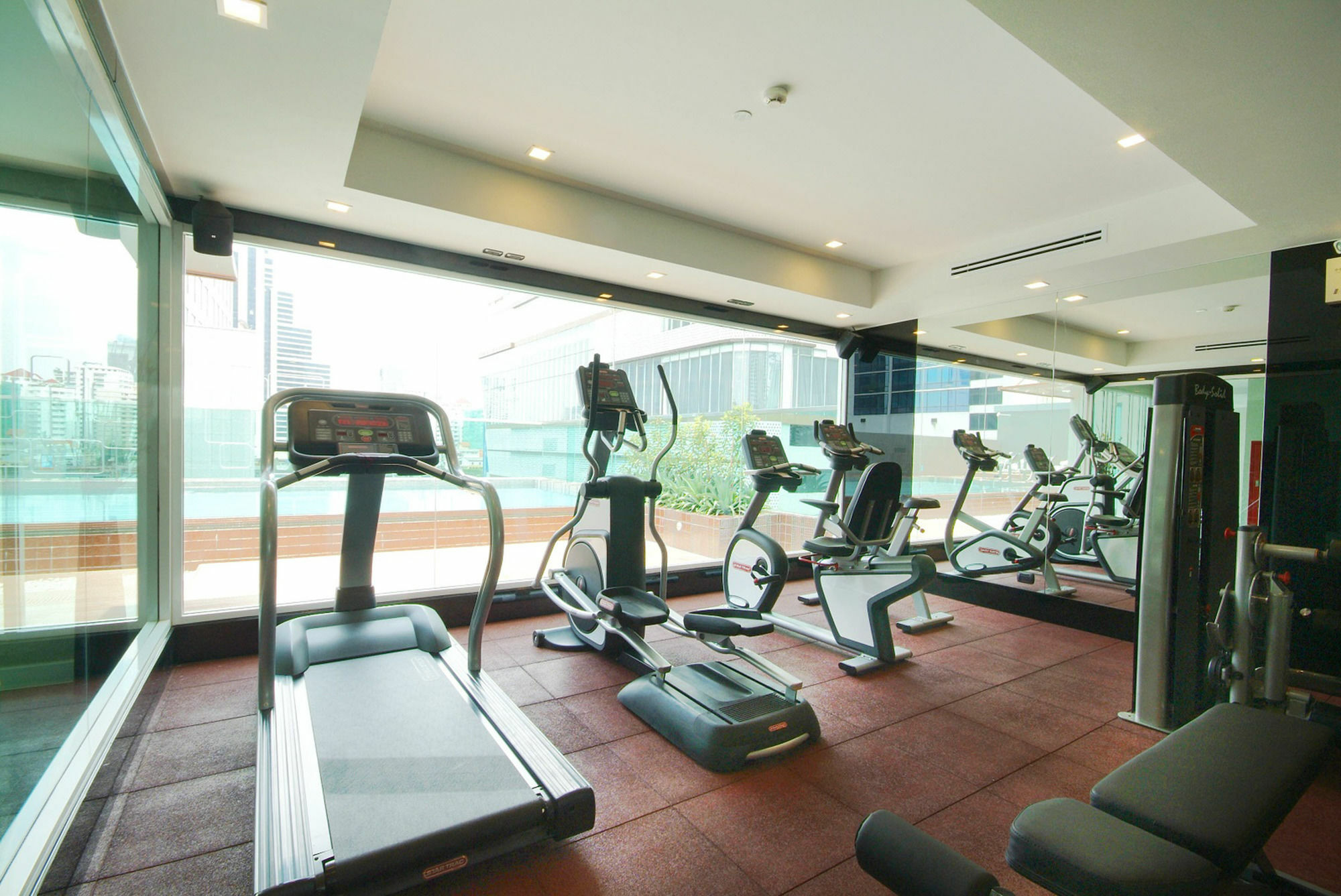 Amora NeoLuxe Suites Hotel Bangkok Extérieur photo