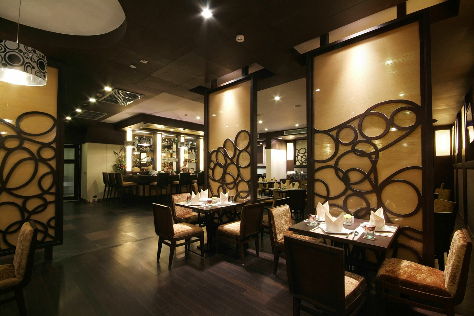 Amora NeoLuxe Suites Hotel Bangkok Extérieur photo
