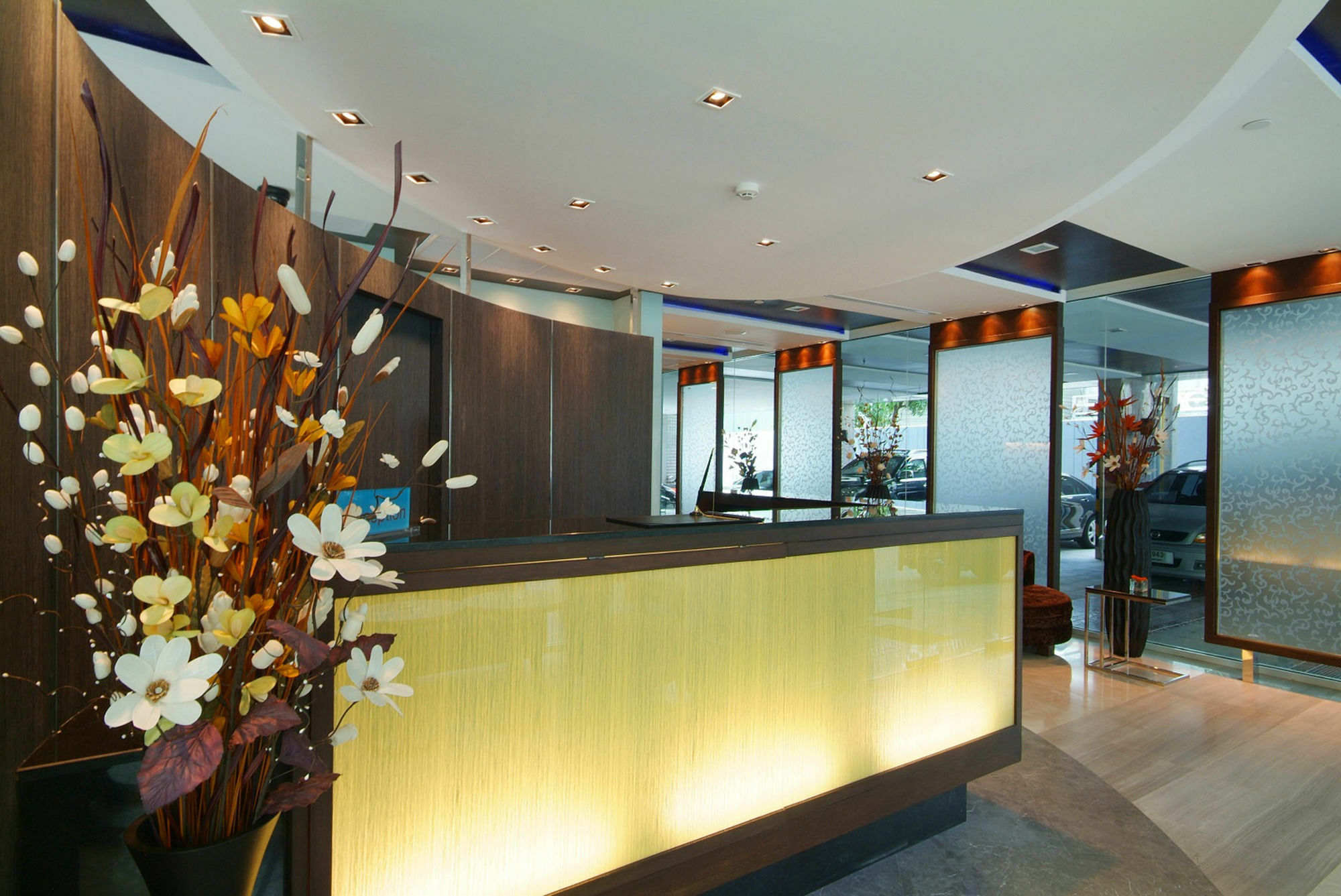 Amora NeoLuxe Suites Hotel Bangkok Extérieur photo
